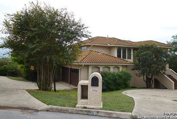 2nd image of 3906 Crestridge Dr