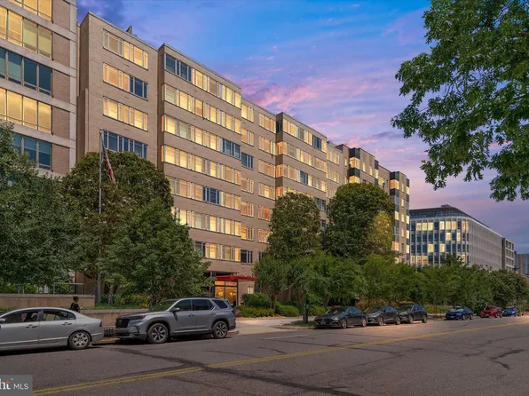 1711 Massachusetts Ave NW #632, Washington, DC 20036