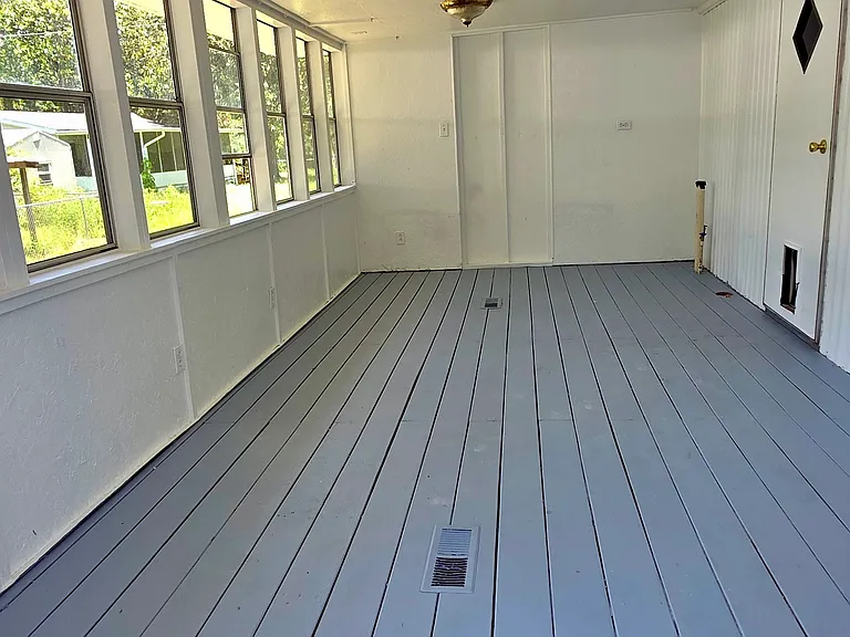 164 N Duck Ave — Photo 12