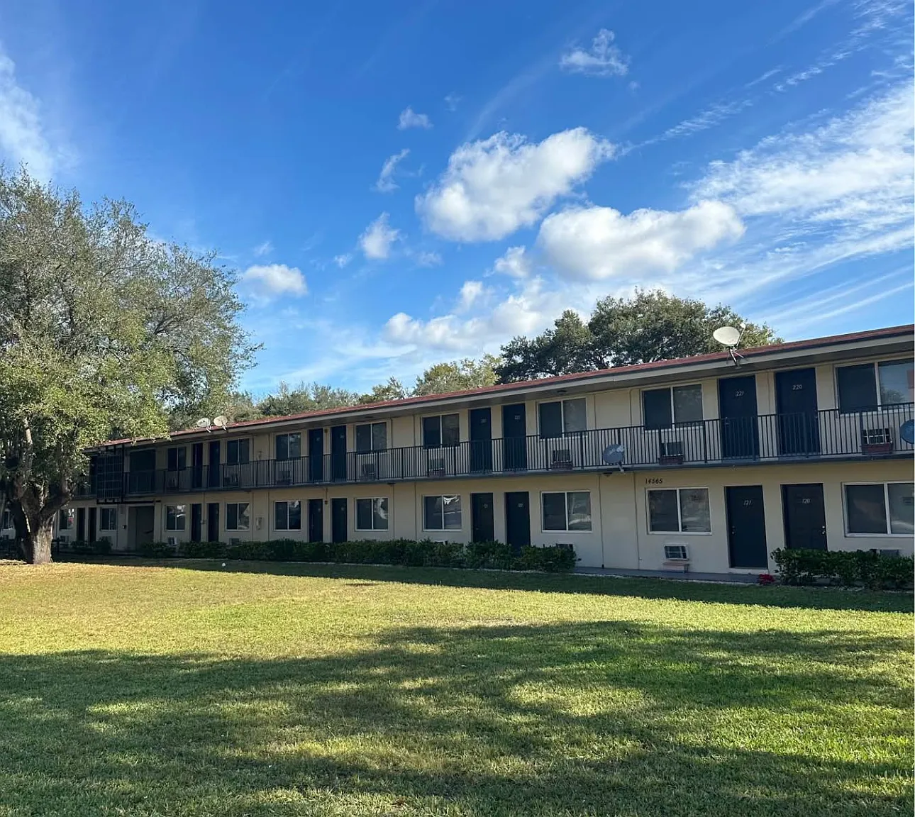 1 bed, 600 sqft, $1,275 — Photo 1