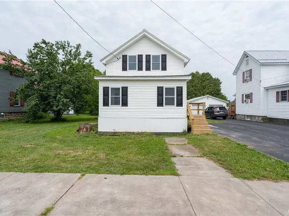 435 S James St, Carthage, NY 13619