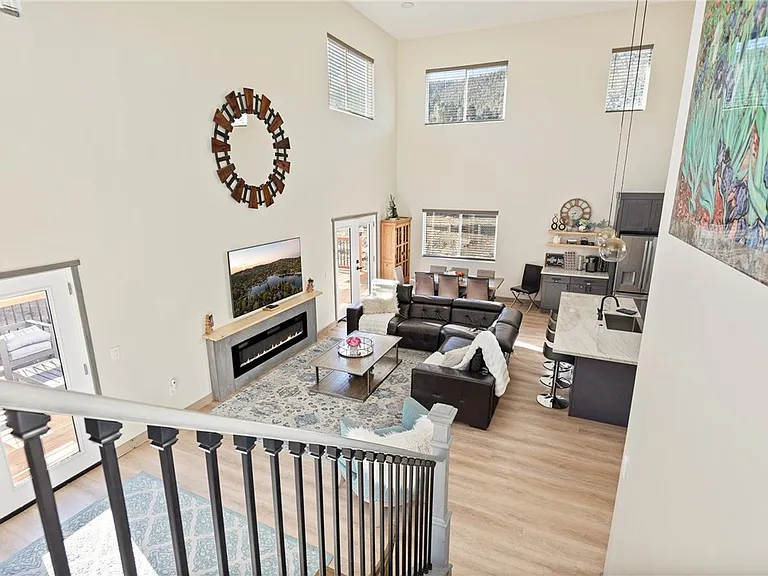 1215 Valley View Dr — Photo 26