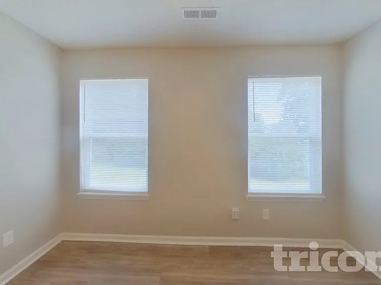 1701 Gordon Walters Dr — Photo 7