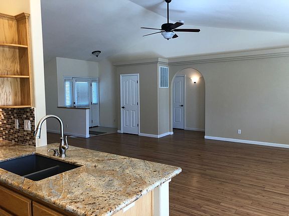 3rd image of 1319 Wilson Cir