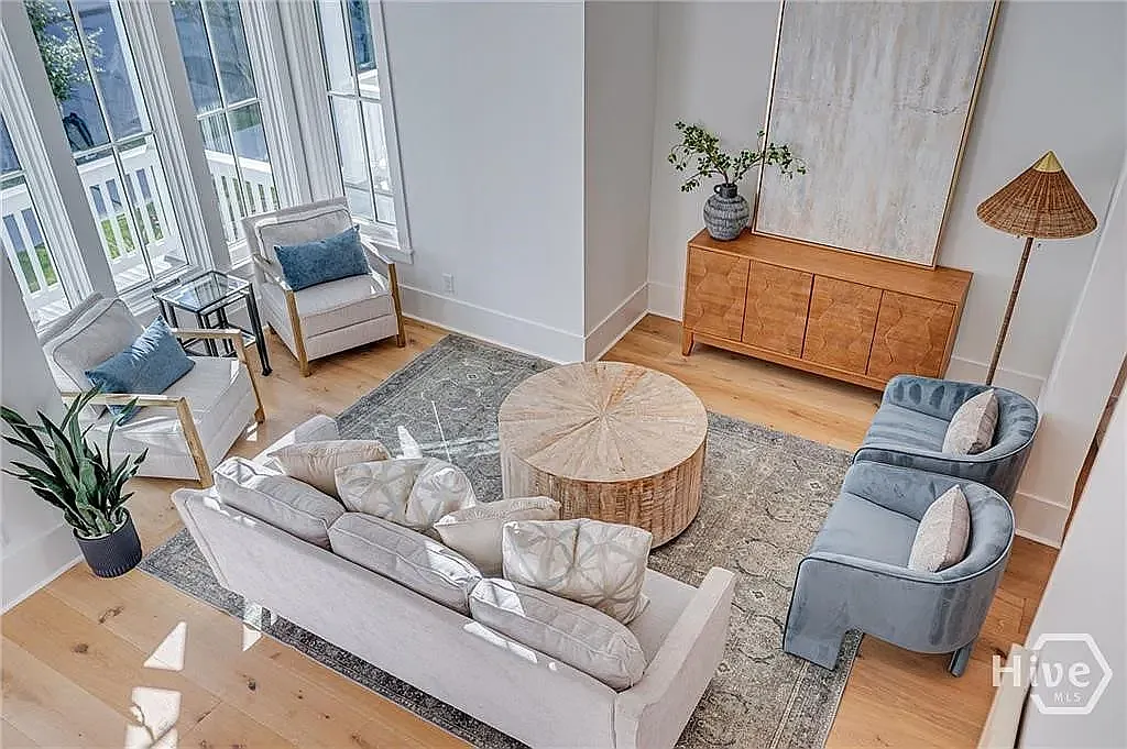 3 bed, 1832 sqft, $3,500 — Photo 4
