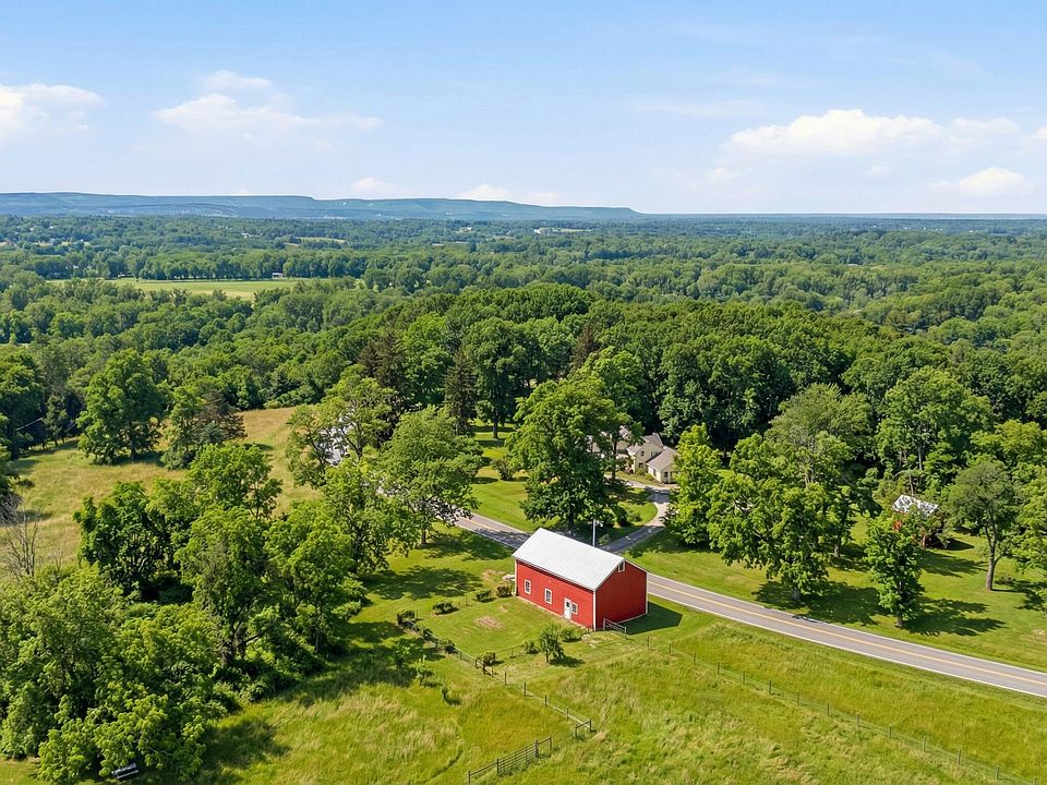 1st image of 797 Western Road