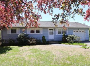 13 Plantation Rd, Hatfield, MA 01038