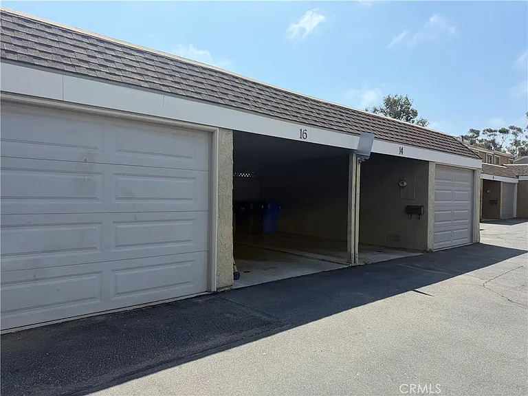 16 Sand Dollar Ct — Photo 28