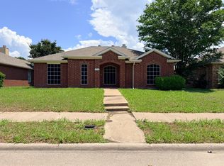 2616 Helen Ln, Mesquite, TX 75181