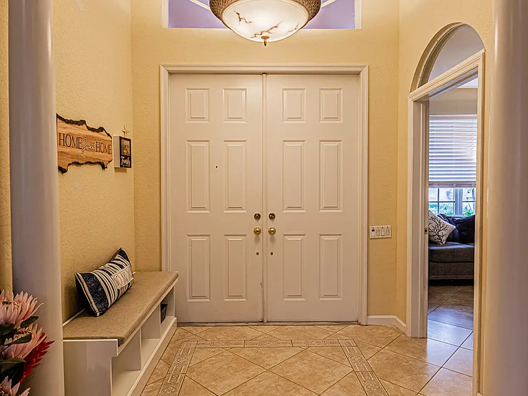 431 NW Cool Water Ct — Photo 17