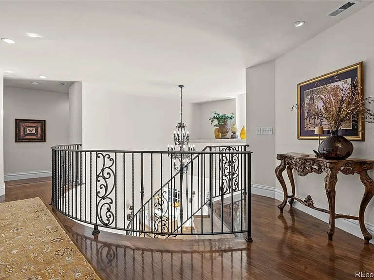 65L Ash St — Photo 23