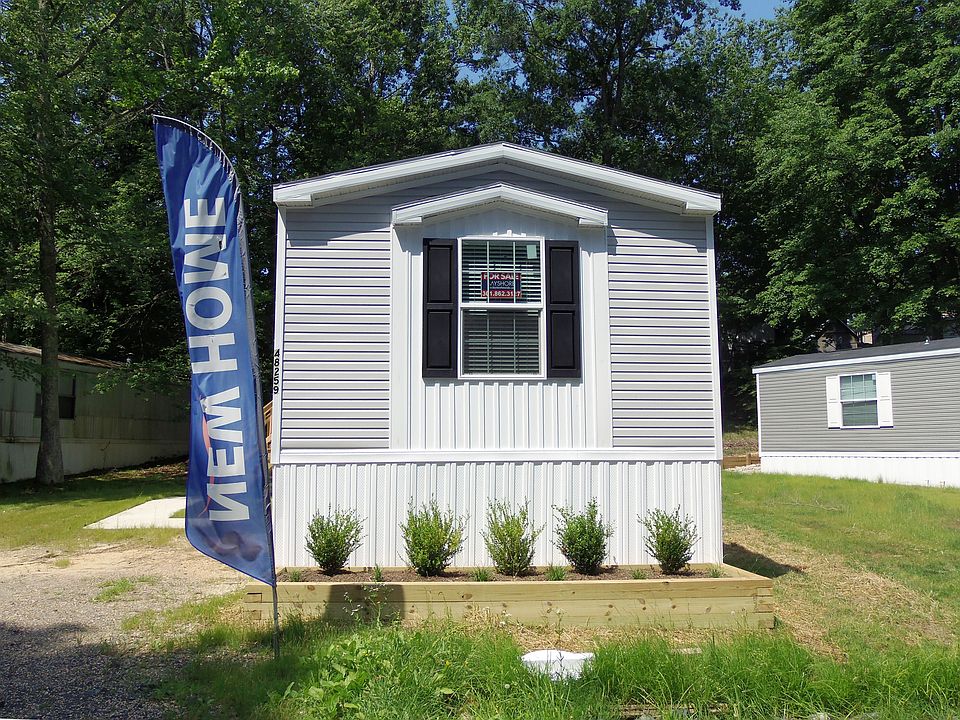 1st image of 48259 Hillside Dr