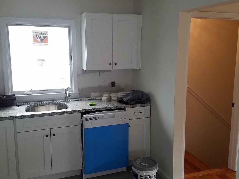 1st image of 161 Fieldway Ave Fl 2nd