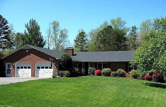 1st image of 343 Autumn Ln