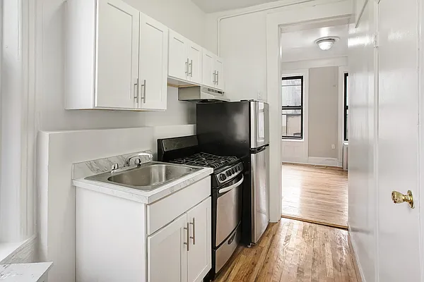 Rented by REAL New York | media 11