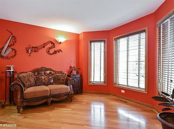 3rd image of 8130 Wheatfield Dr