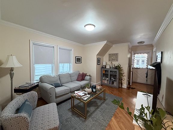 3rd image of 2 Edgar Ct #2