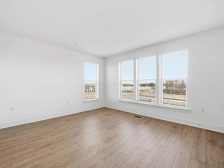 6912 Cosby Village Ter — Photo 22