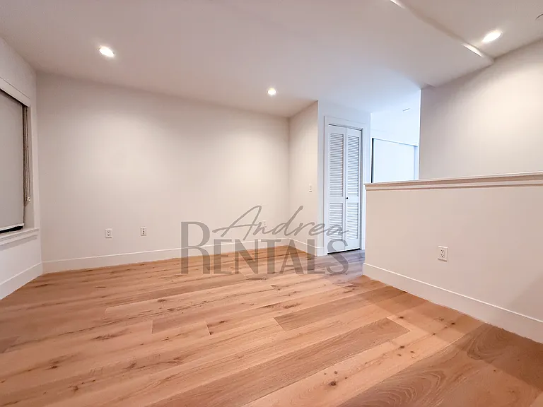 2747 San Pablo Ave #216 — Photo 14