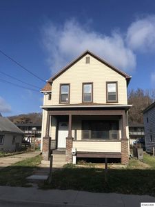 375 Dorgan Pl, Dubuque, IA, 52001