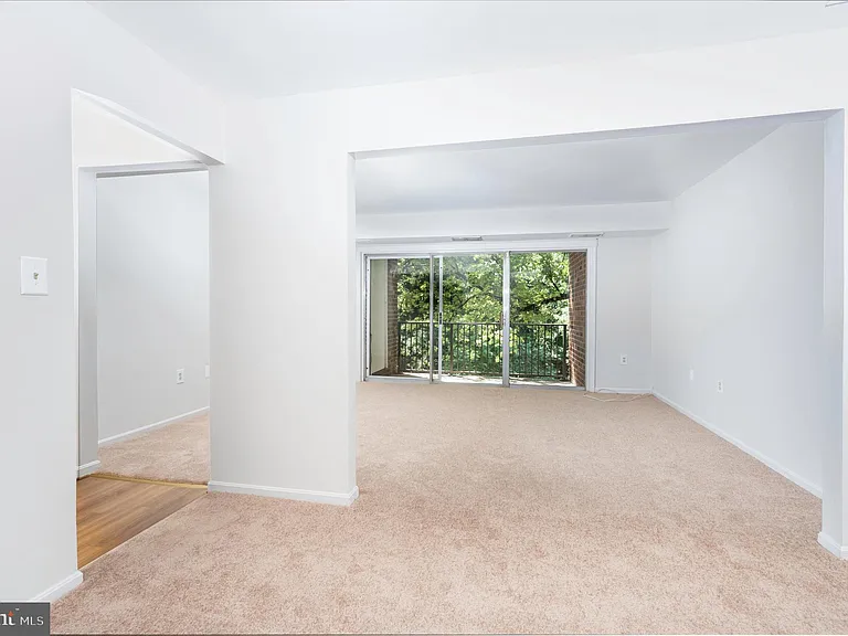 874 College Pkwy #202 — Photo 32