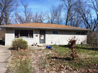2910 E Main St, Decatur, IL, 62521