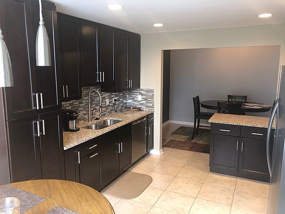 3rd image of 18411 Pine Lake Dr APT 4