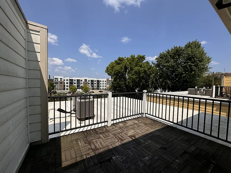 1319 McDonough St #B — Photo 15