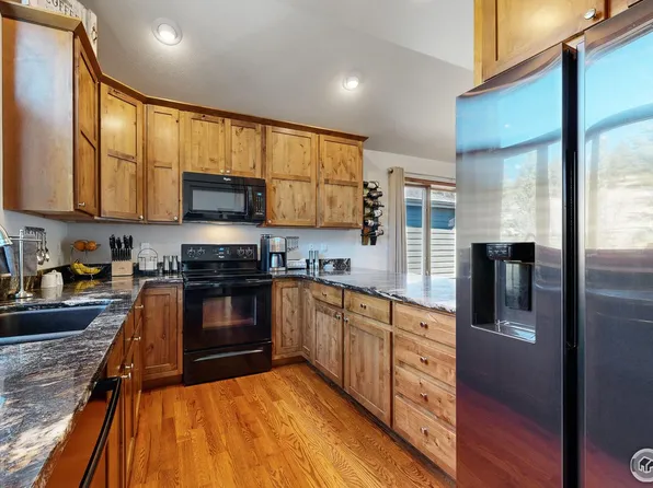 608 Park River Pl, Estes Park, CO 80517