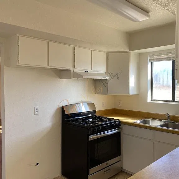 1495 Franklin Dr — Photo 4