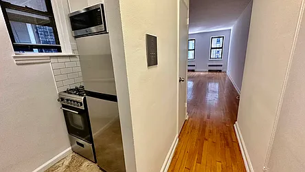 Rented by HOLTON REAL ESTATE INC.