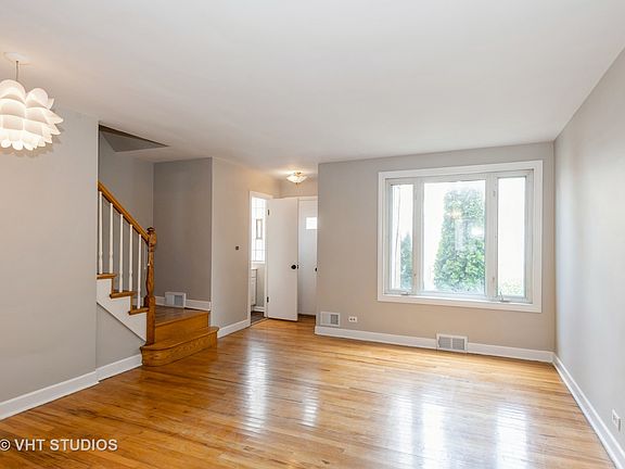 3rd image of 1414 N Harlem Ave APT C