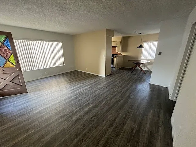 1327 Berkeley — Photo 13