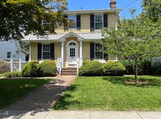 3917 Ingomar St NW, Washington, DC 20015