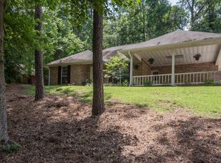 179 Oaklawn Dr, Petal, MS 39465