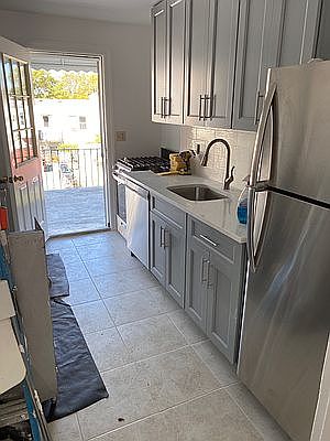 4th image of 22-34 28th St #2