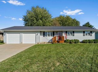 1315 3rd St, Jesup, IA 50648
