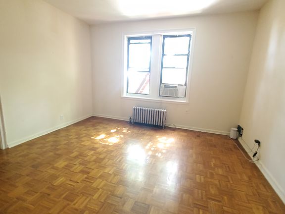 2nd image of 11525 84th Ave APT 5E