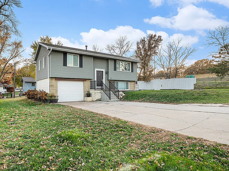 11047 Prairie Hills Dr — Photo 16