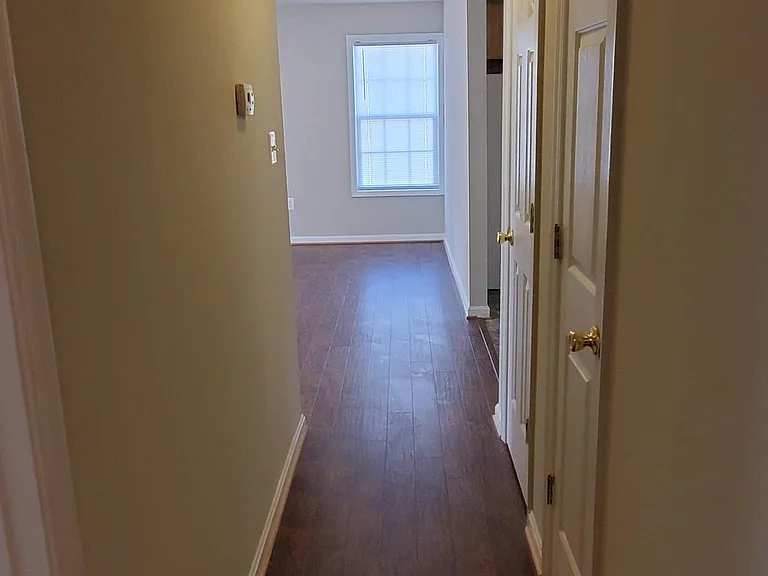 184 Aberdeen Dr — Photo 17