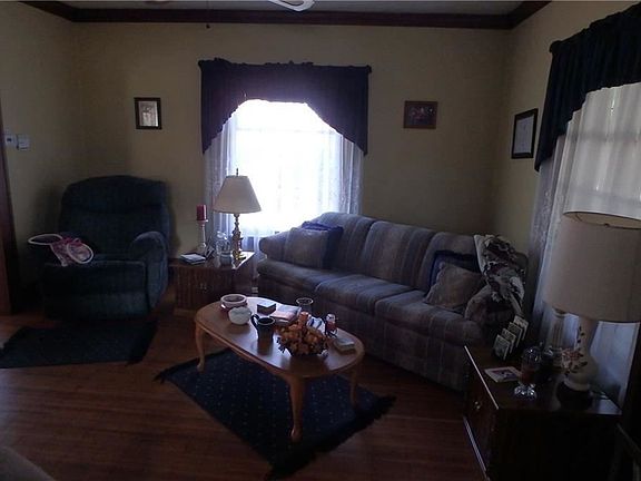 5th image of 6231 Lake Ave