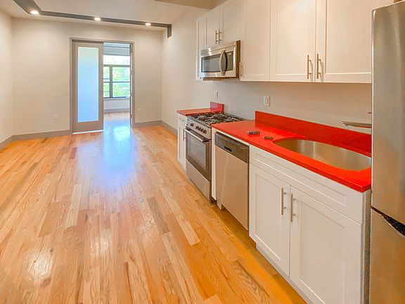 2nd image of 757 Park Ave #3R