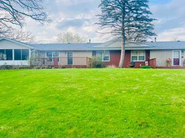 1712 Manchester Rd, South Beloit, IL 61080