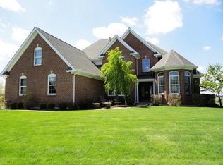 818 Valley View Point, Springboro, OH 45066