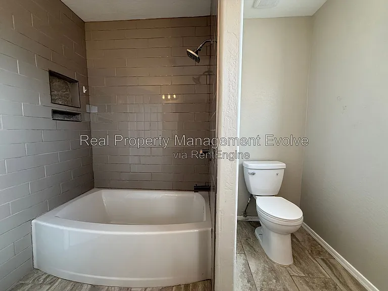 3725 E Taro Ln — Photo 24