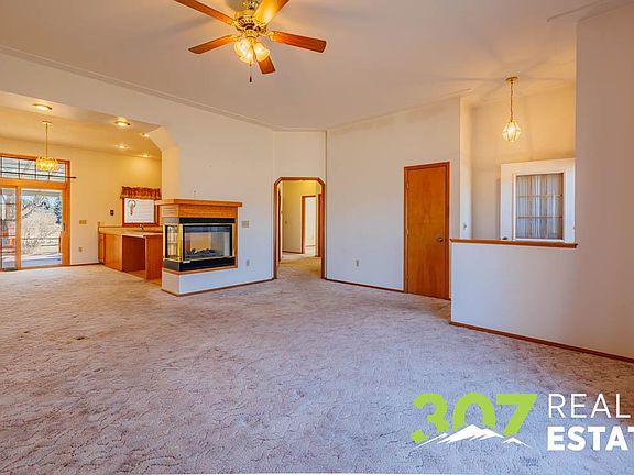 3rd image of 2381 Larkspur Ct