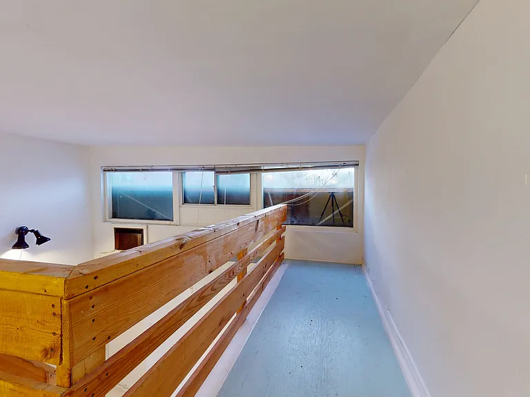 39 Markham St #MAIN REAR — Photo 14