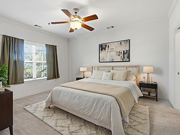 4th image of 303 Criddle St APT 210