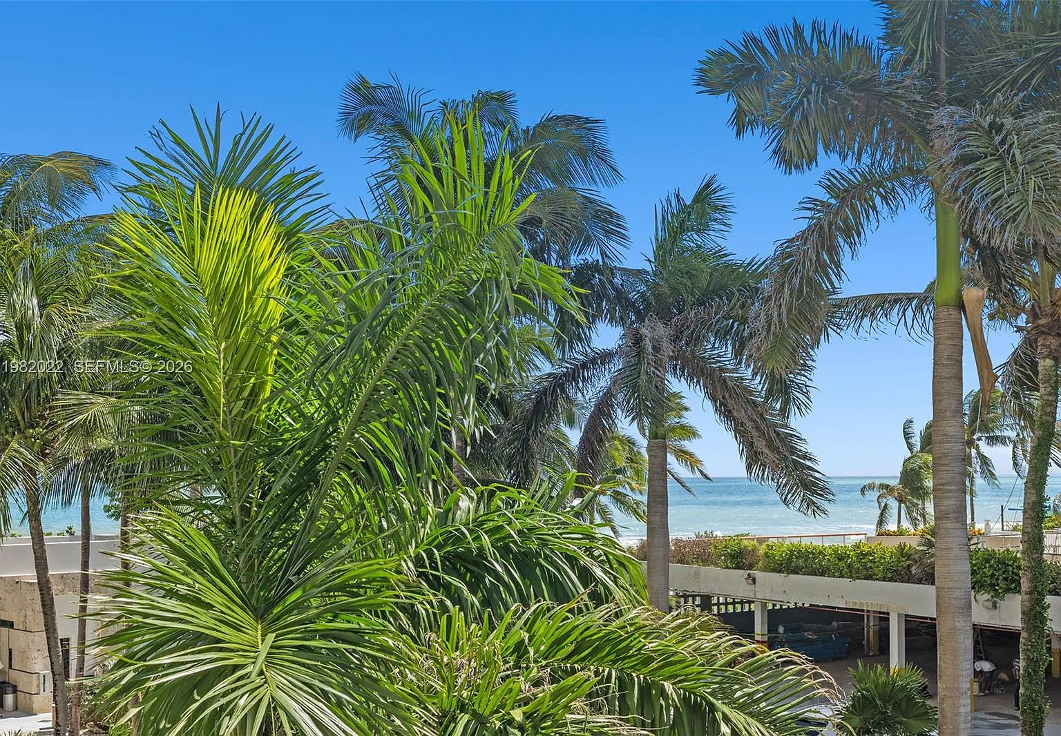 South Carillon Beach Cond — Photo 4