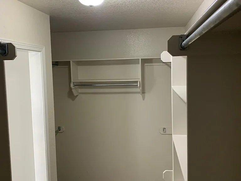 2035 Shadow Ridge Rd — Photo 16